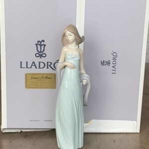 Lladro Ingenue